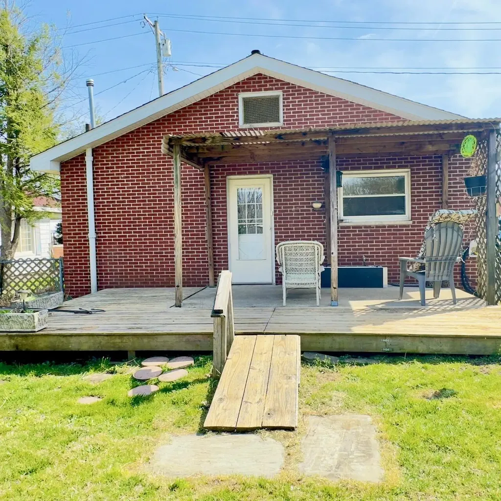 126 18th Street Corbin KY 40701