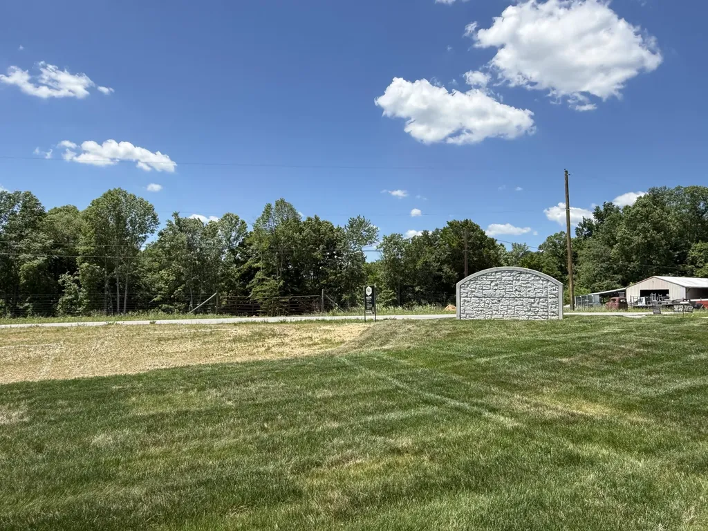 302 Cinchpost Circle London KY 40744