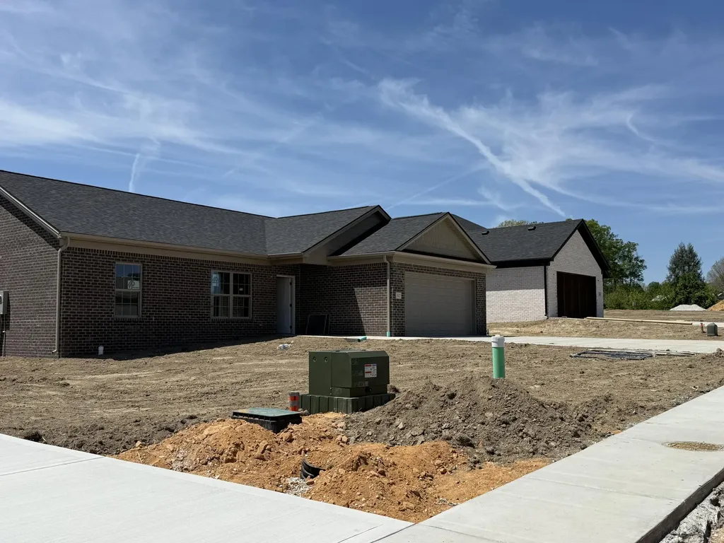 302 Cinchpost Circle London KY 40744