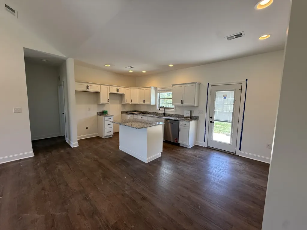 302 Cinchpost Circle London KY 40744