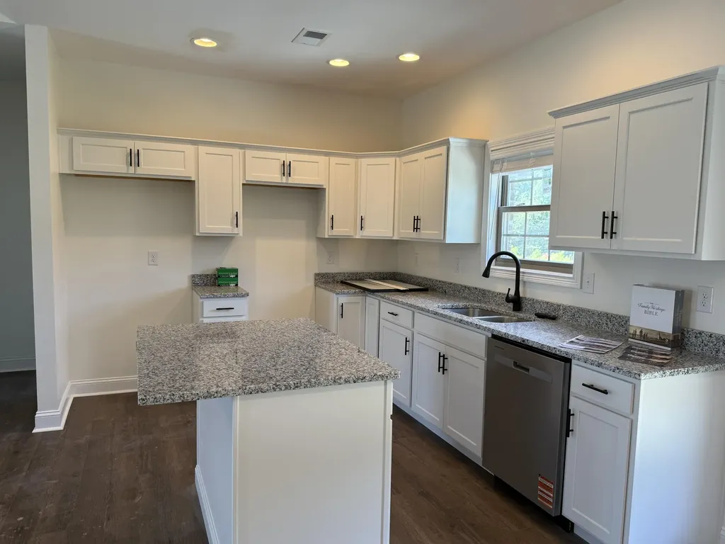302 Cinchpost Circle London KY 40744