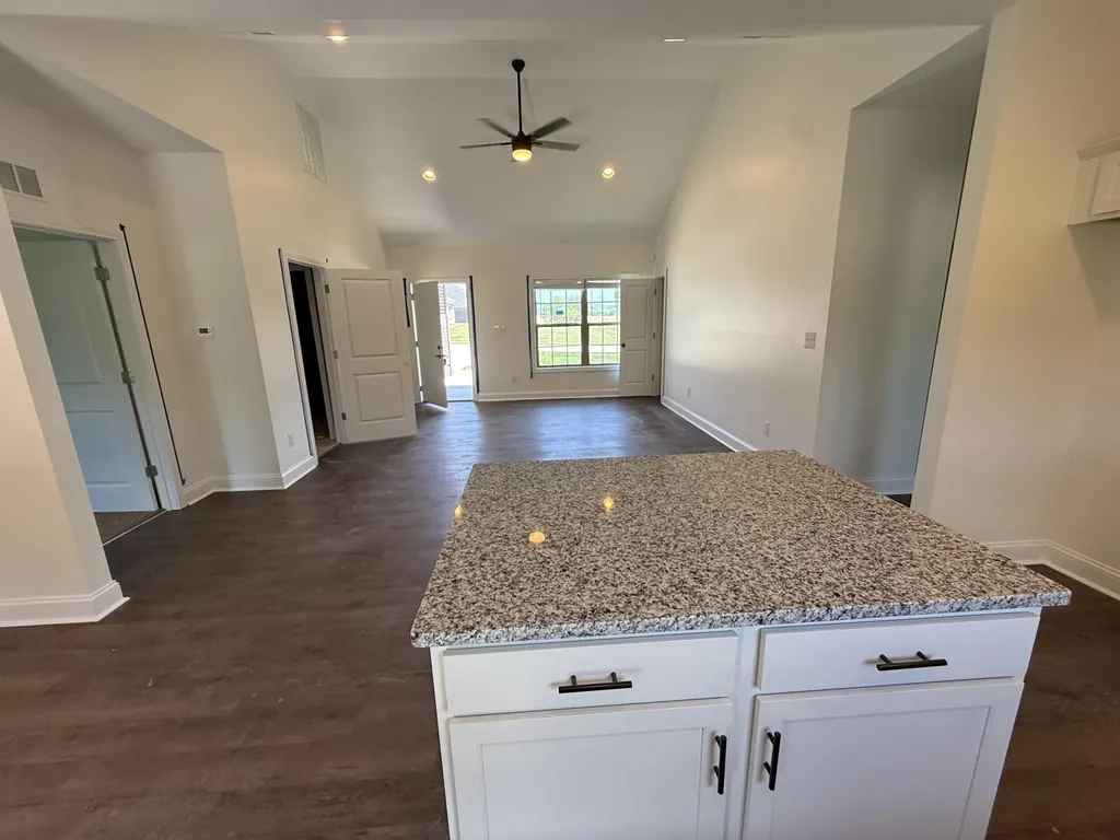 302 Cinchpost Circle London KY 40744