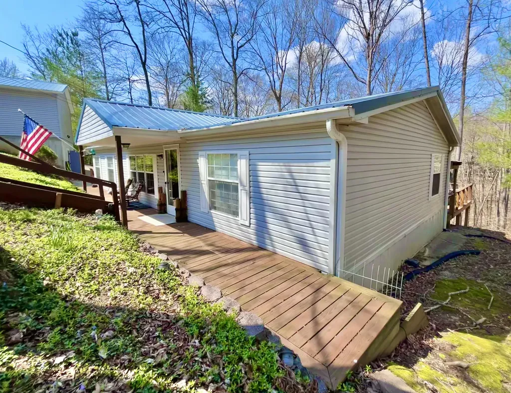 78 White Oak Lane Monticello KY 42633