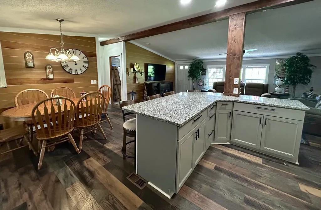 78 White Oak Lane Monticello KY 42633