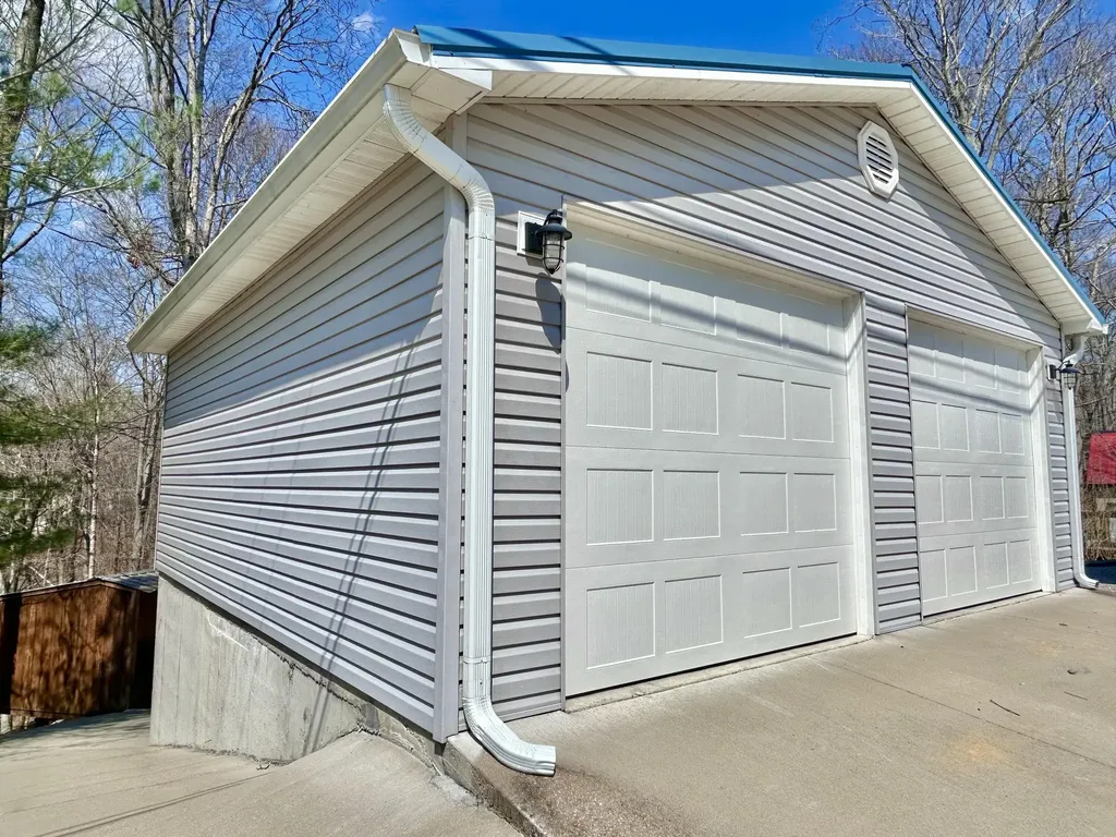 78 White Oak Lane Monticello KY 42633