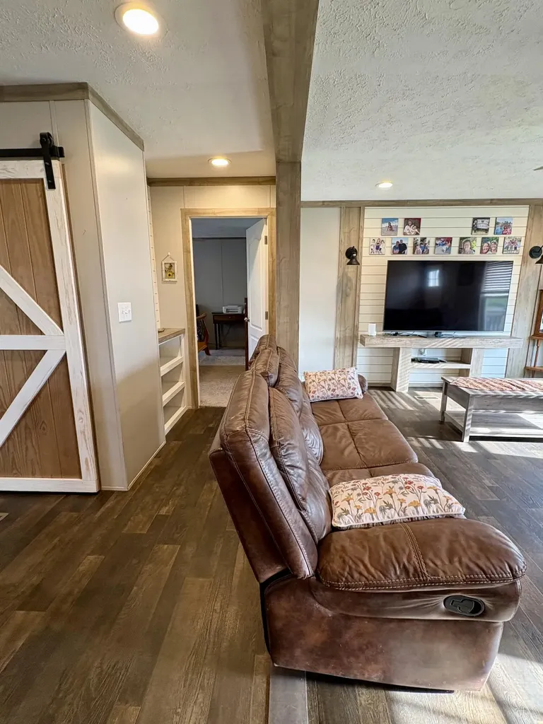 346 Turkey Loop East Bernstadt KY 40729