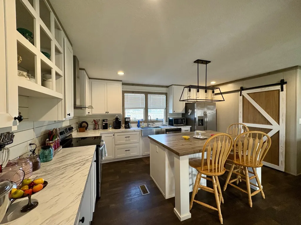346 Turkey Loop East Bernstadt KY 40729