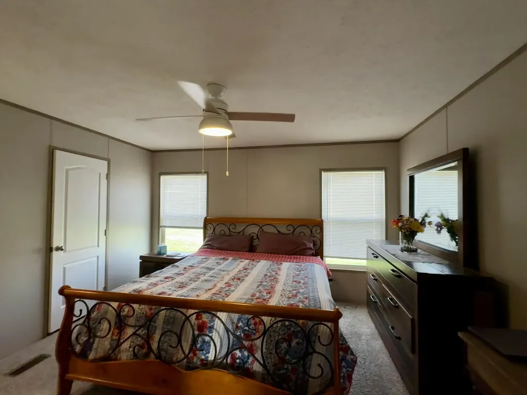 346 Turkey Loop East Bernstadt KY 40729