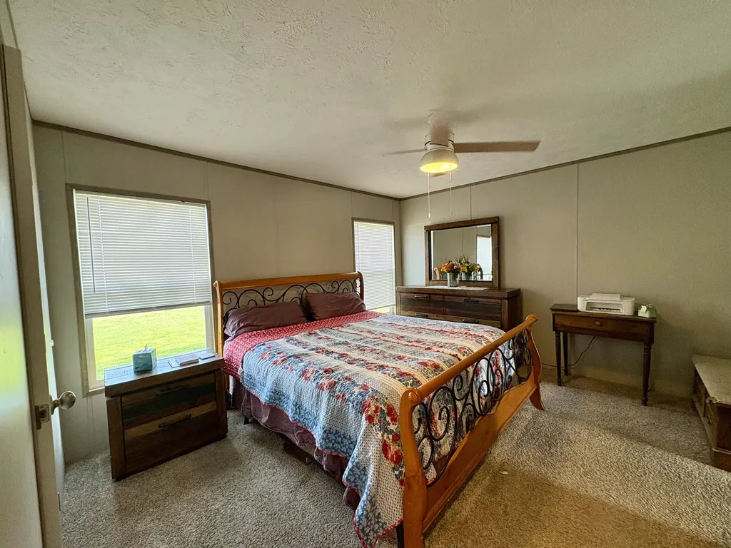 346 Turkey Loop East Bernstadt KY 40729