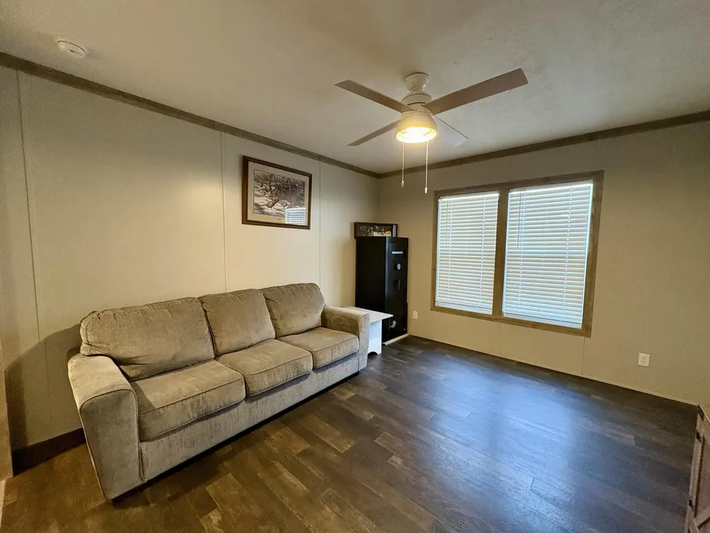 346 Turkey Loop East Bernstadt KY 40729