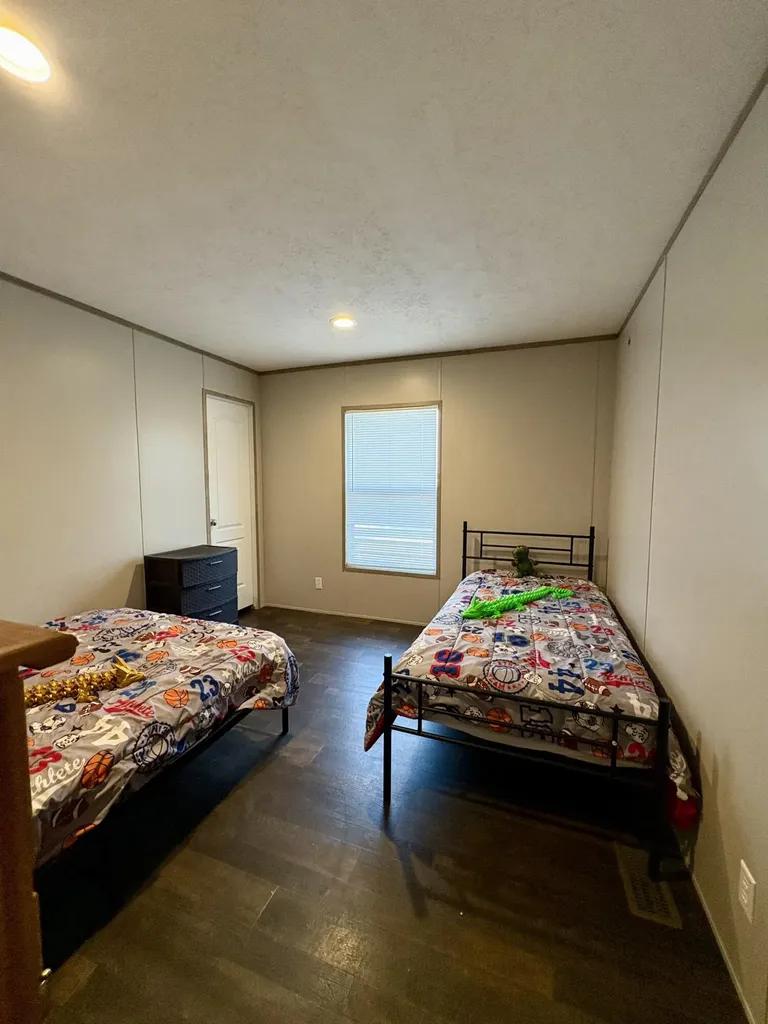 346 Turkey Loop East Bernstadt KY 40729