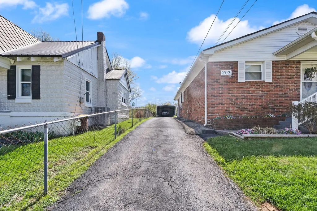 203 Speedway Drive Somerset KY 42503