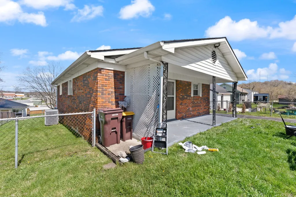 203 Speedway Drive Somerset KY 42503