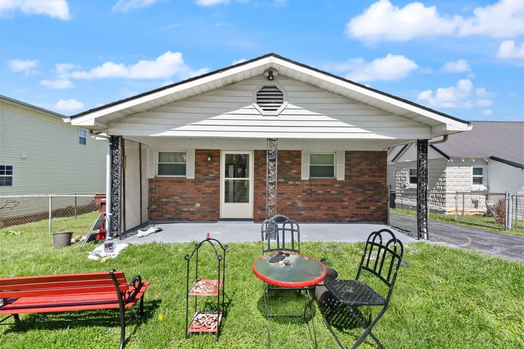203 Speedway Drive Somerset KY 42503