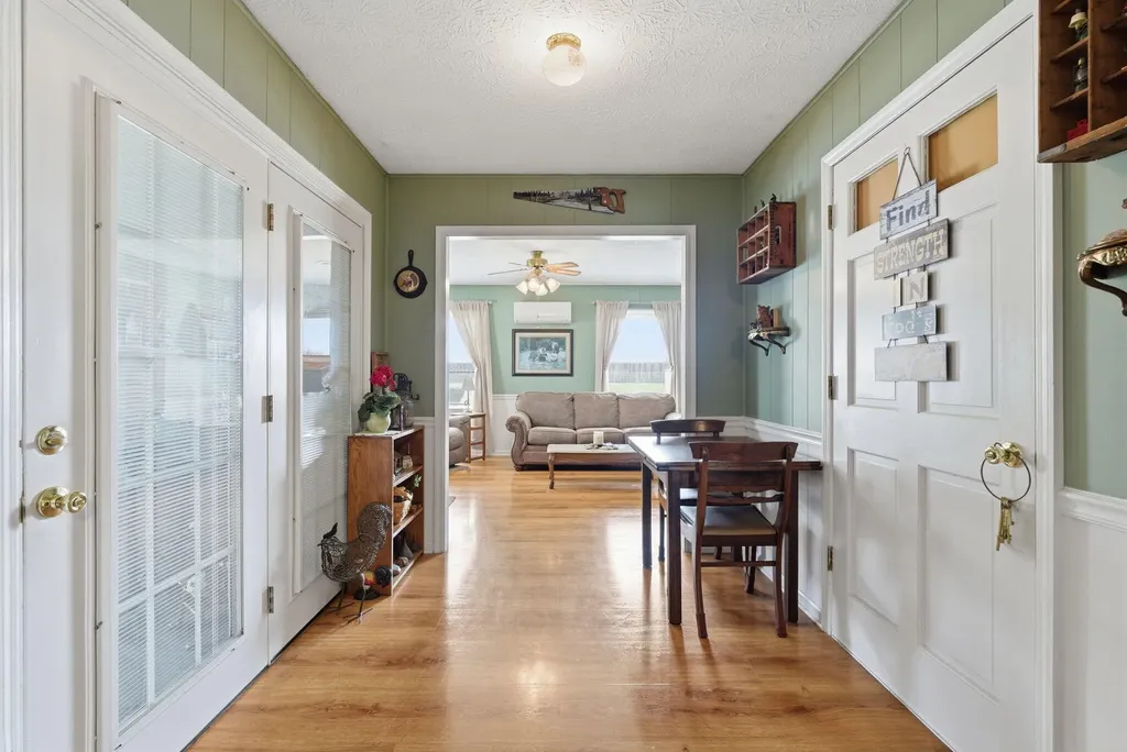 121 Meadow Lark Drive Crab Orchard KY 40419