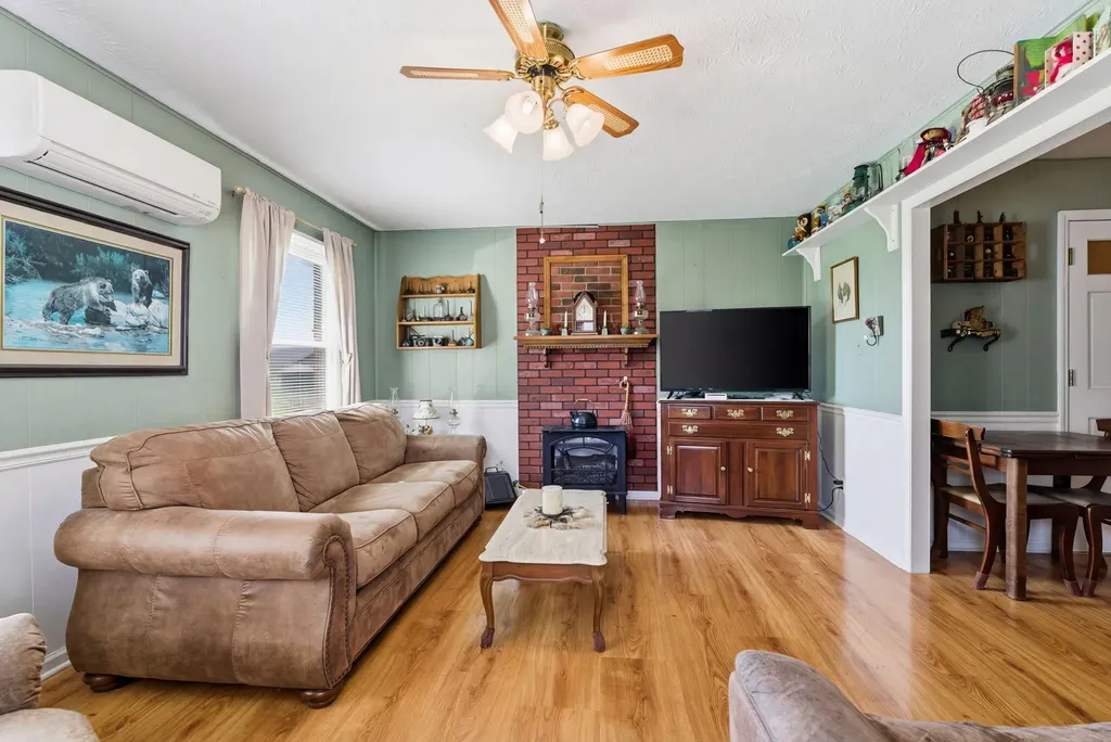 121 Meadow Lark Drive Crab Orchard KY 40419