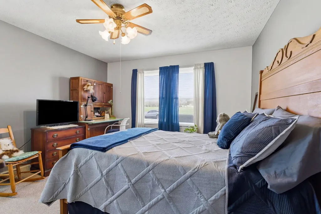 121 Meadow Lark Drive Crab Orchard KY 40419