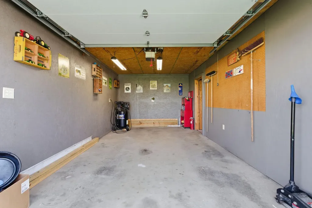 121 Meadow Lark Drive Crab Orchard KY 40419