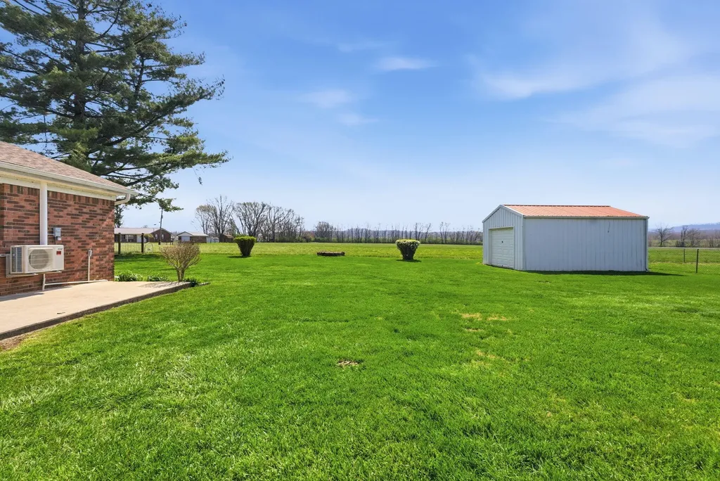 121 Meadow Lark Drive Crab Orchard KY 40419