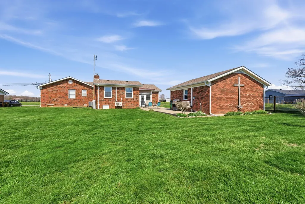121 Meadow Lark Drive Crab Orchard KY 40419