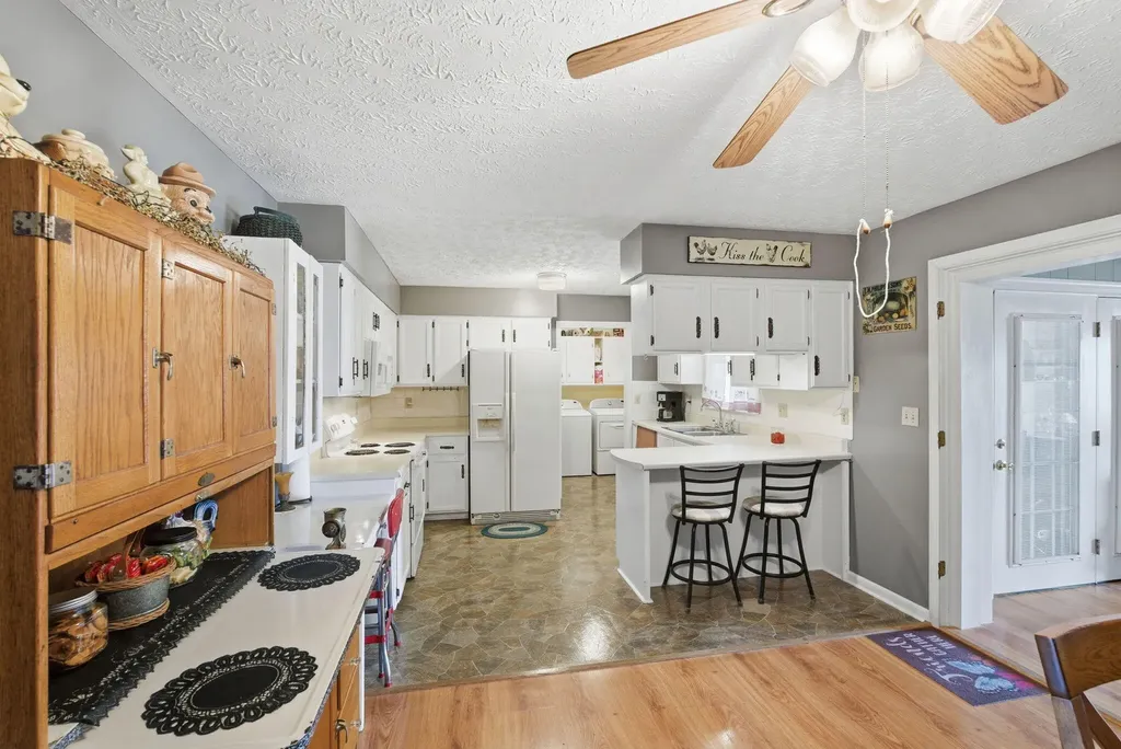 121 Meadow Lark Drive Crab Orchard KY 40419