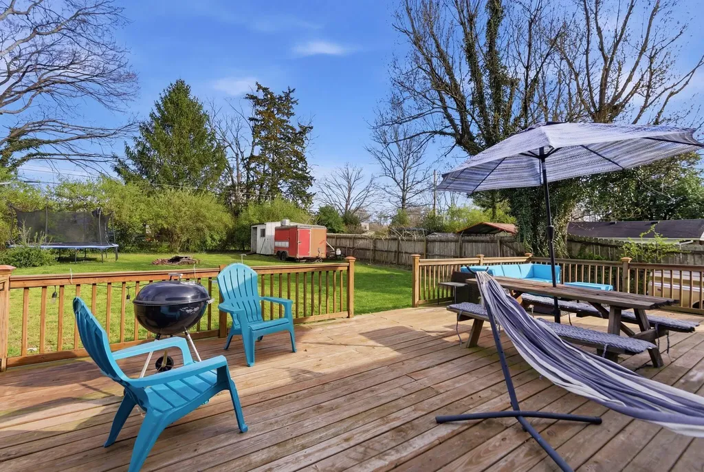 1812 Yorktown Road Lexington KY 40504