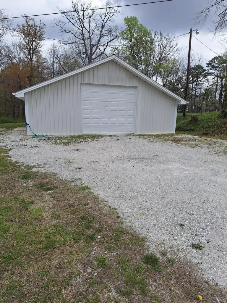 515 Southern Highway Pine Knot KY 42635