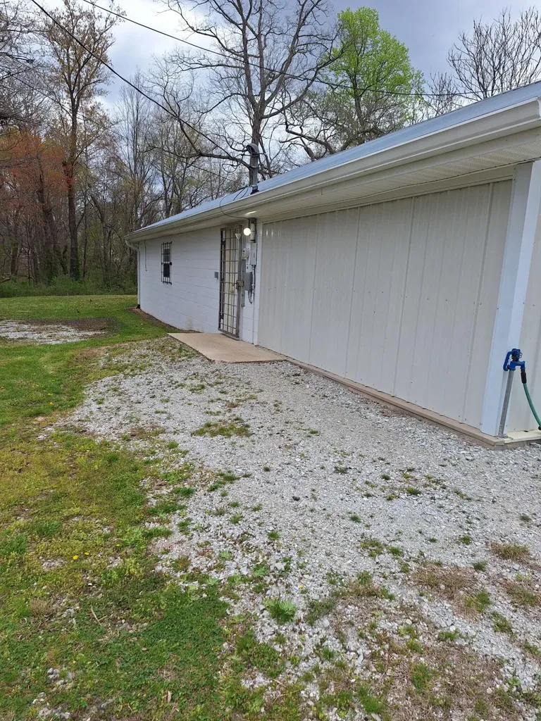 515 Southern Highway Pine Knot KY 42635
