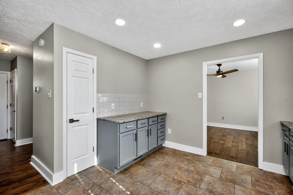 429 Marsailles Road Versailles KY 40383