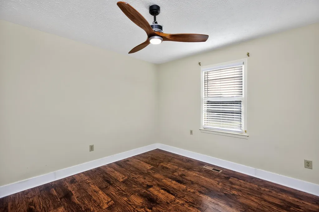 429 Marsailles Road Versailles KY 40383