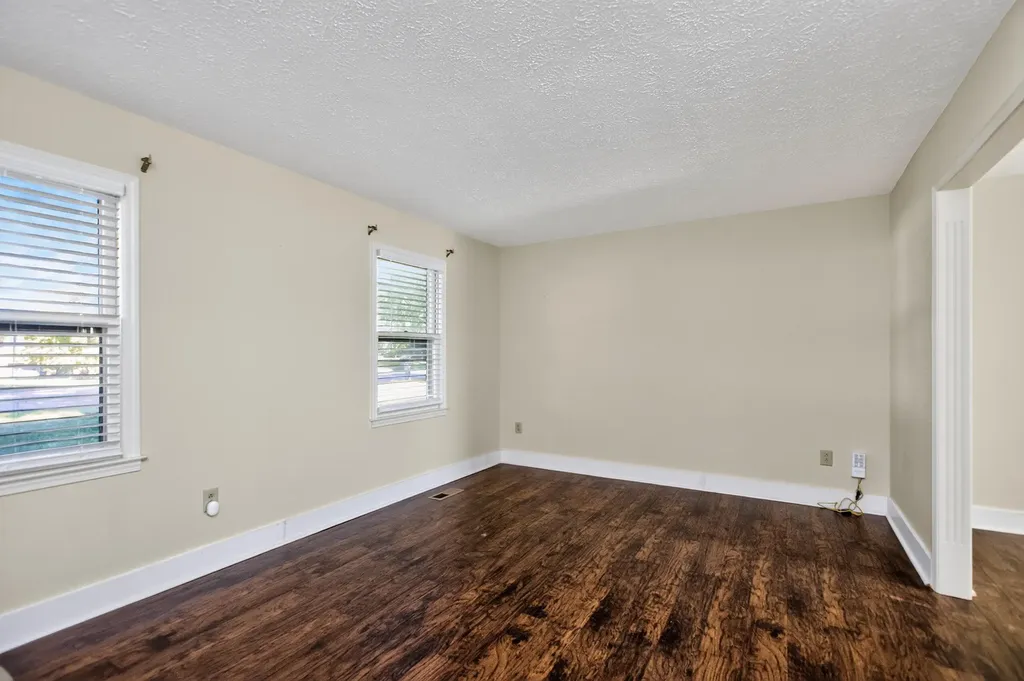 429 Marsailles Road Versailles KY 40383