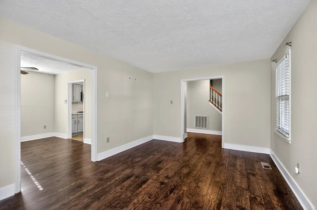 429 Marsailles Road Versailles KY 40383