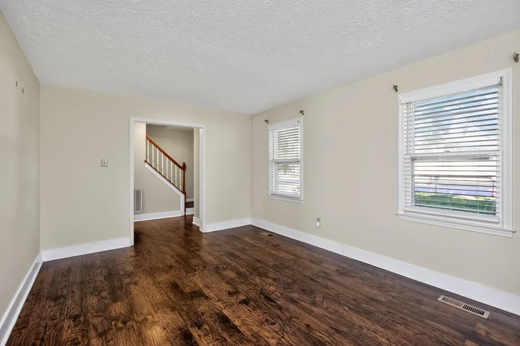 429 Marsailles Road Versailles KY 40383