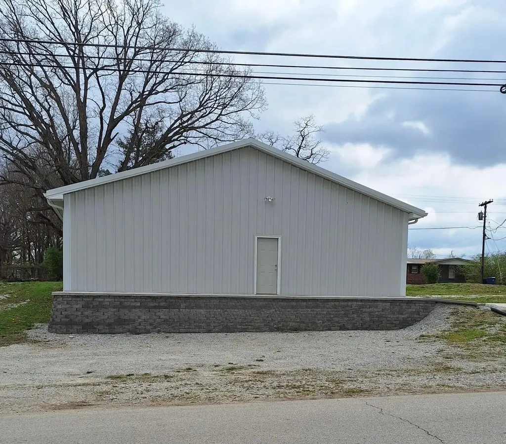 561 Southern Highway Pine Knot KY 42635