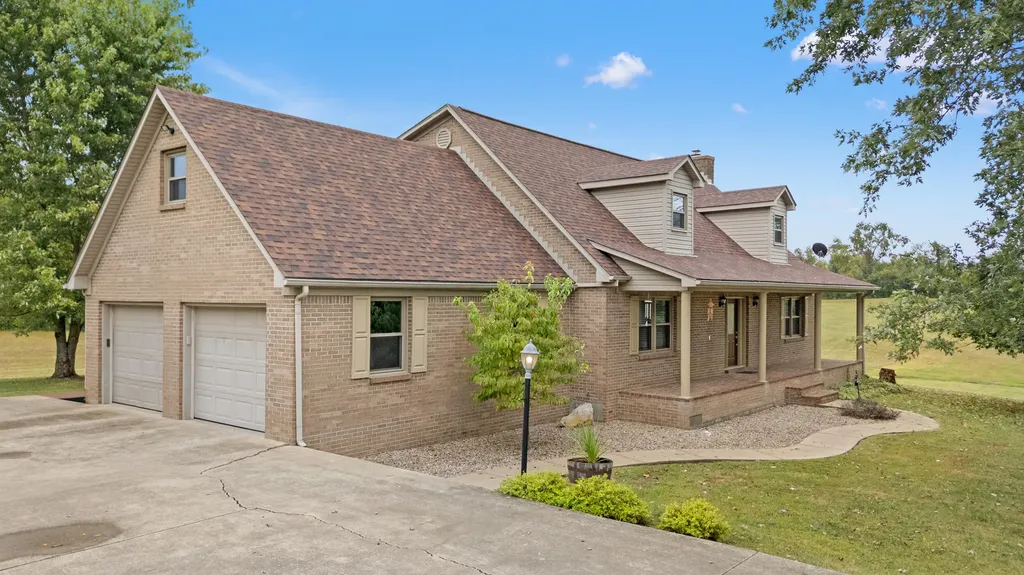 1233 Johnson Road Lawrenceburg KY 40342
