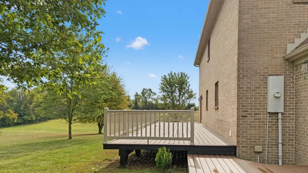 1233 Johnson Road Lawrenceburg KY 40342