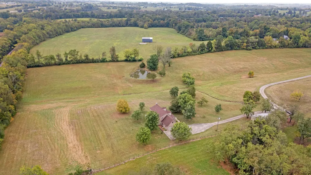 1233 Johnson Road Lawrenceburg KY 40342