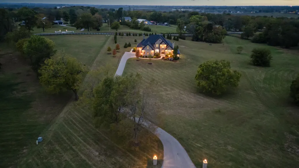 980 Chandamere Way Nicholasville KY 40356