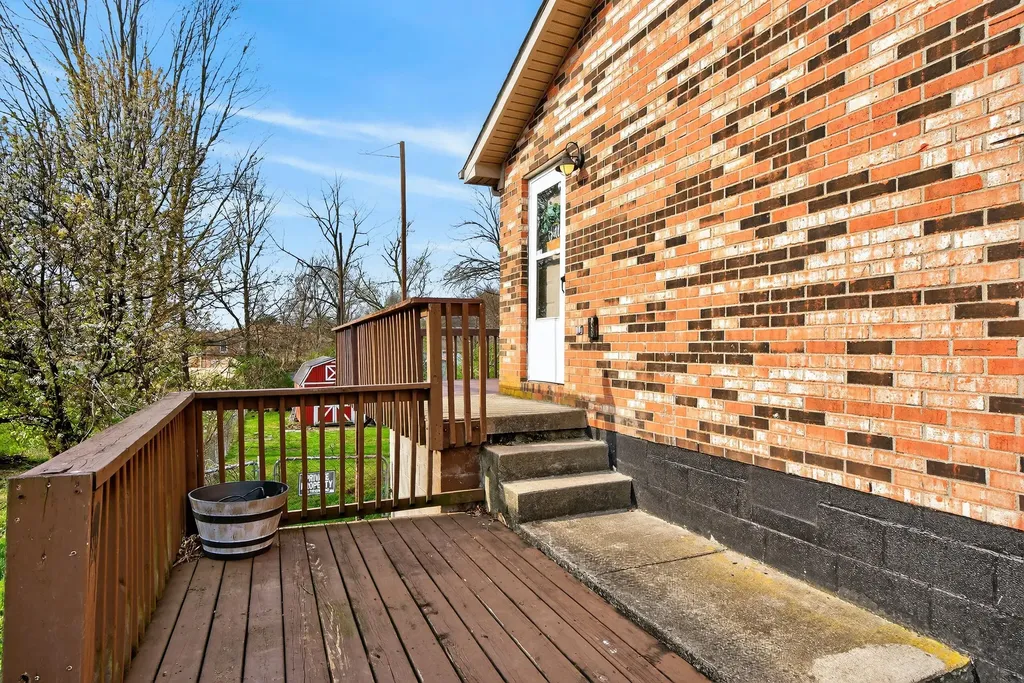 205 Laurel Lane Nicholasville KY 40356