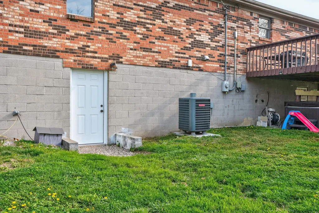 205 Laurel Lane Nicholasville KY 40356