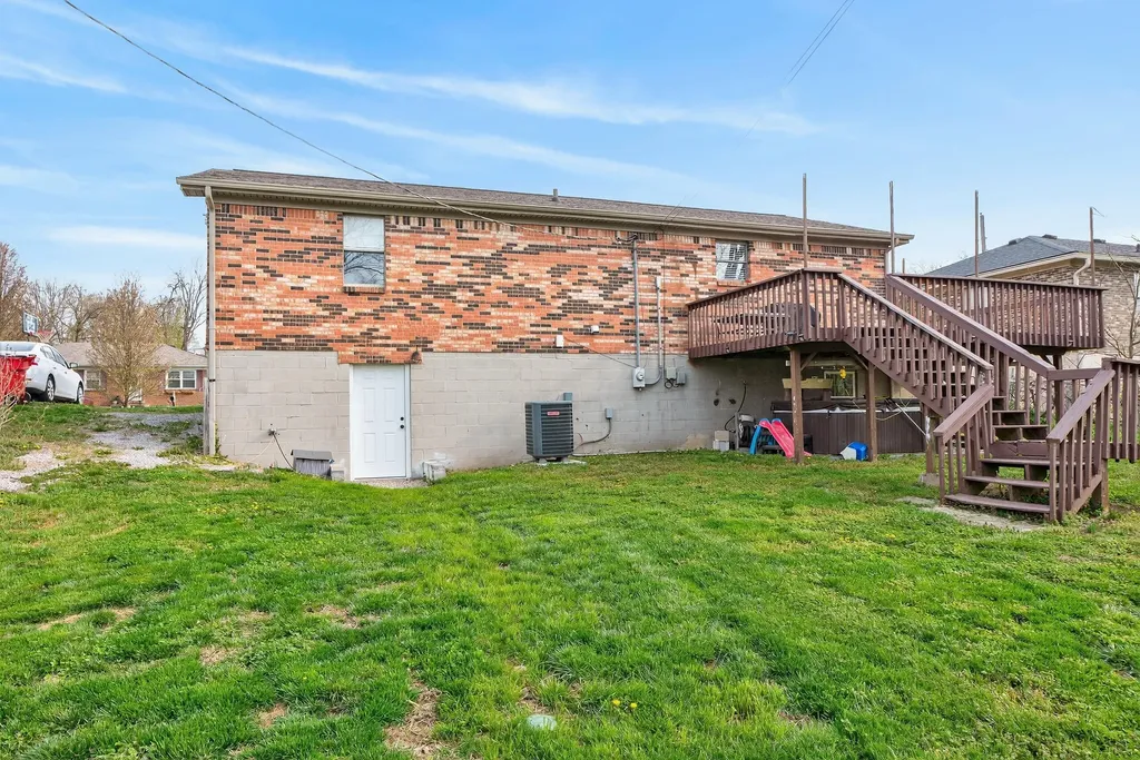 205 Laurel Lane Nicholasville KY 40356