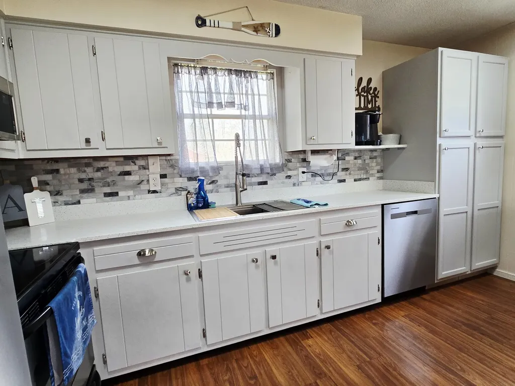 150 Lakeview Circle Nancy KY 42544
