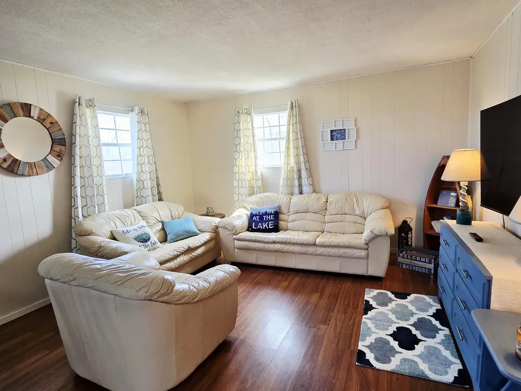 150 Lakeview Circle Nancy KY 42544