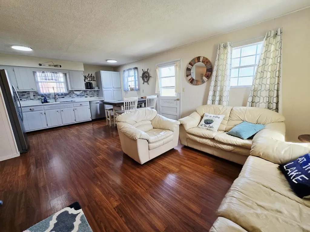 150 Lakeview Circle Nancy KY 42544