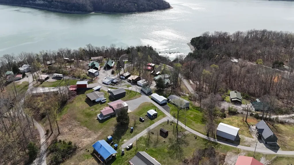 150 Lakeview Circle Nancy KY 42544