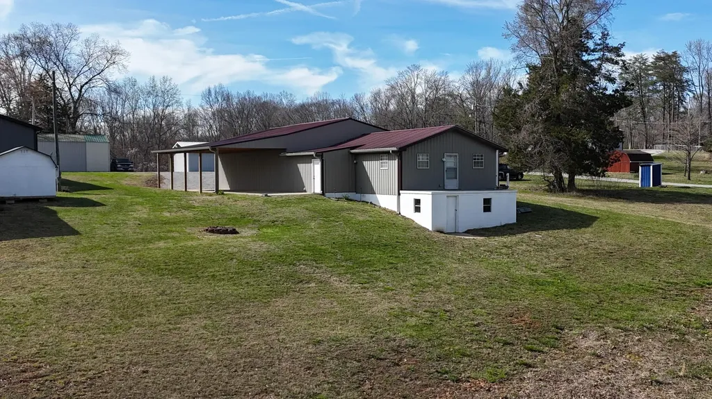 150 Lakeview Circle Nancy KY 42544