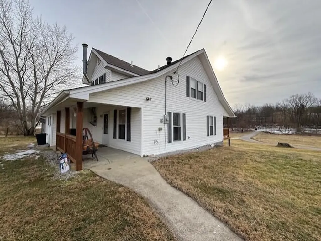 973 Levy Road Paris KY 40361