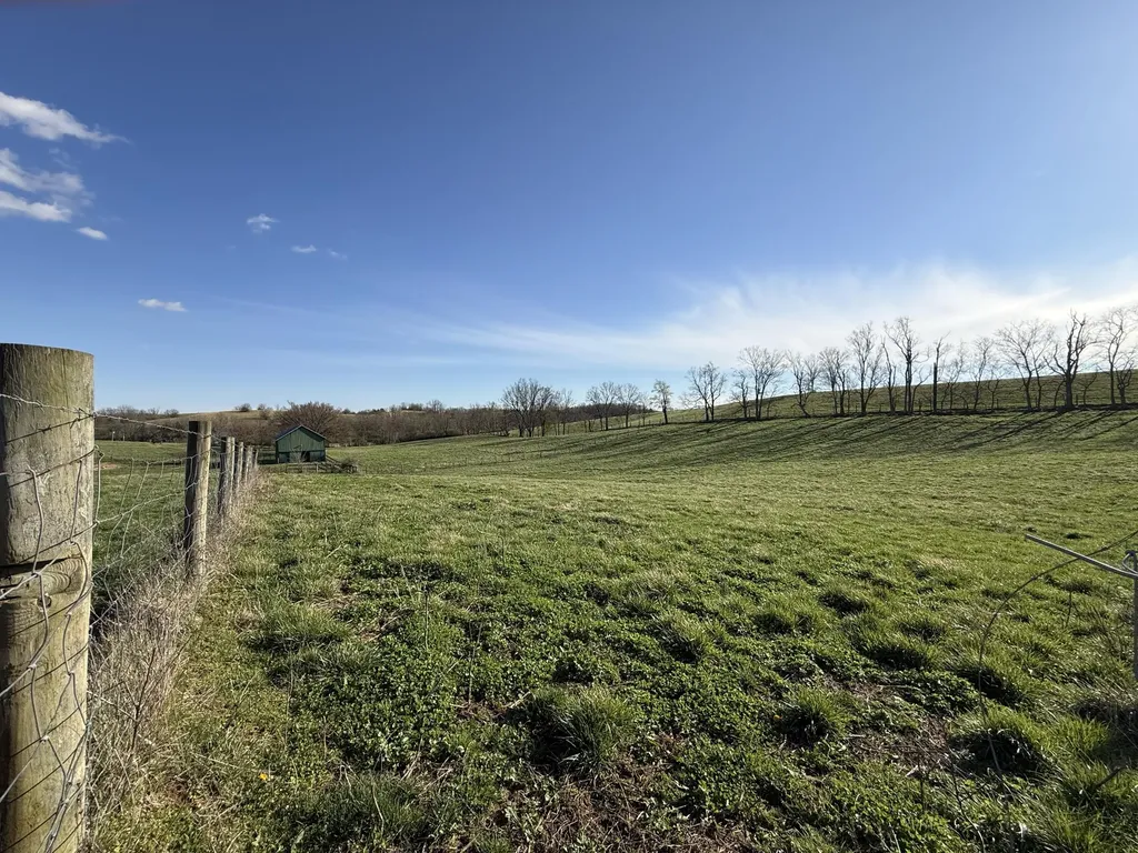 973 Levy Road Paris KY 40361