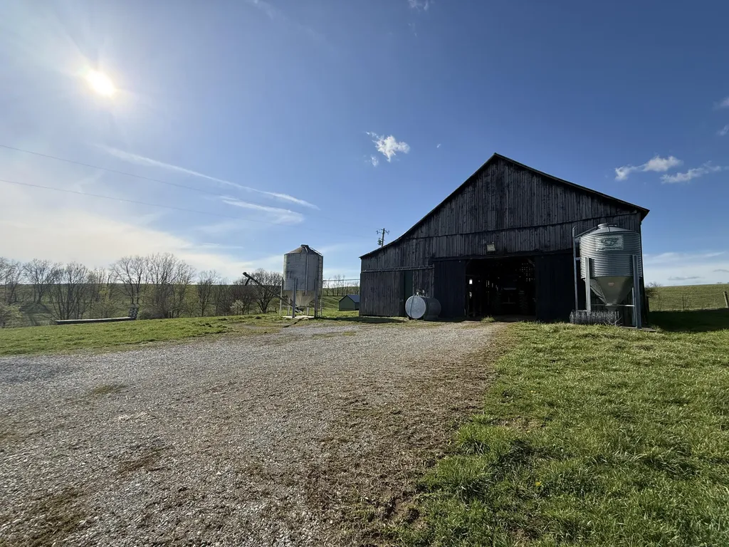 973 Levy Road Paris KY 40361