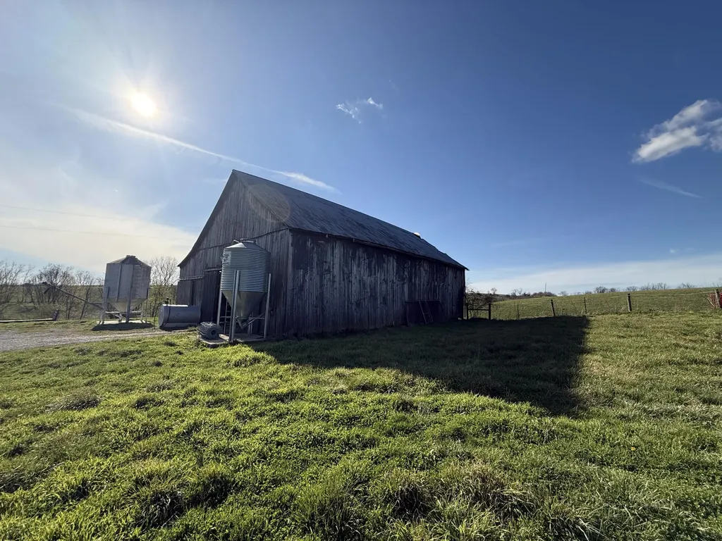 973 Levy Road Paris KY 40361